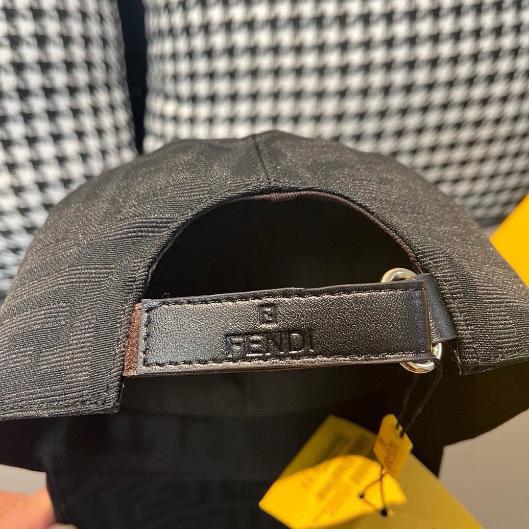 Twin F Jacquard Fabric Baseball Cap
