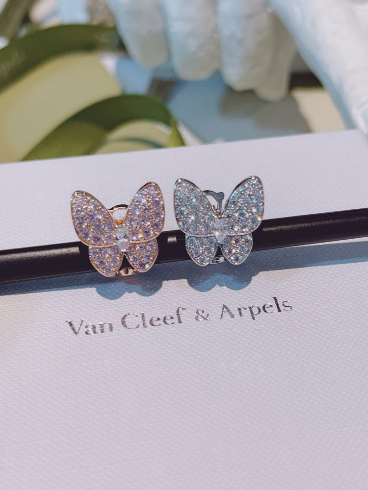 Clover Charm Earring 4