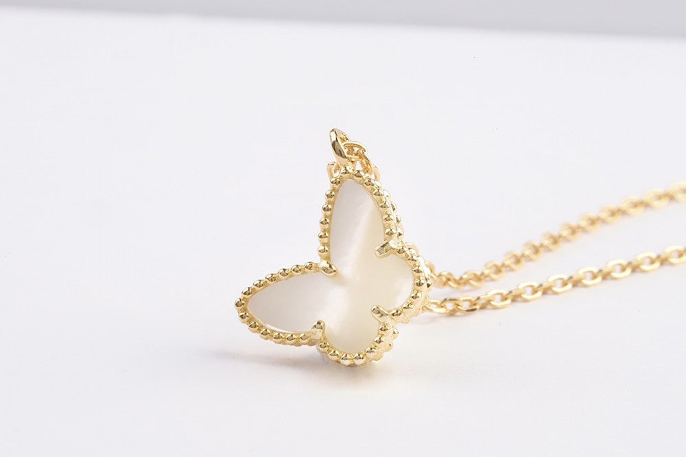Clover Charm Necklace 4