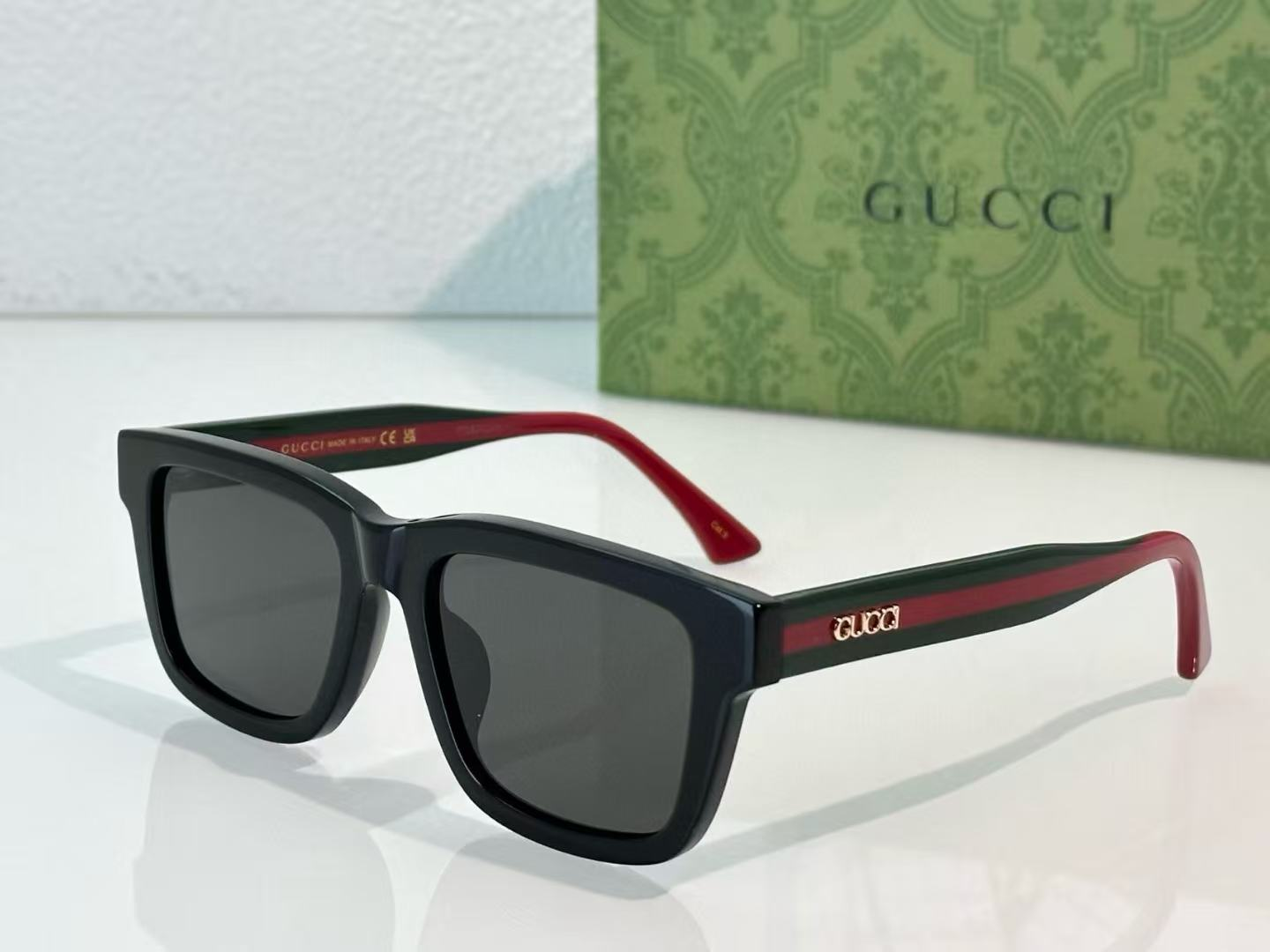 GG Glasses 2