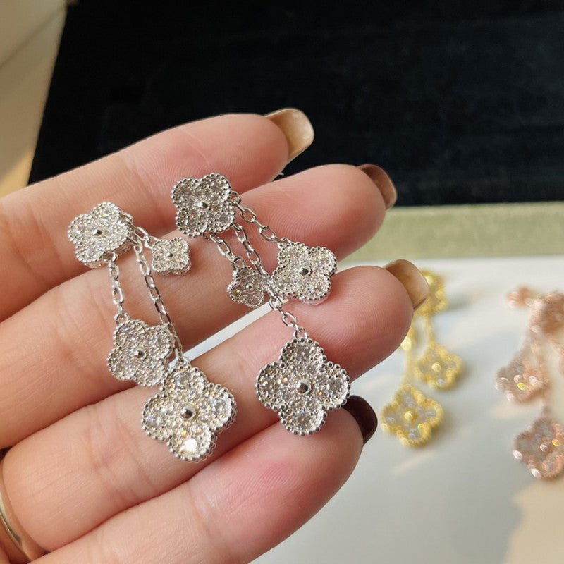 Clover Charm Earring 1