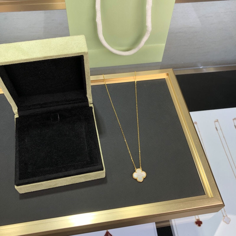 Clover Charm Necklace 1