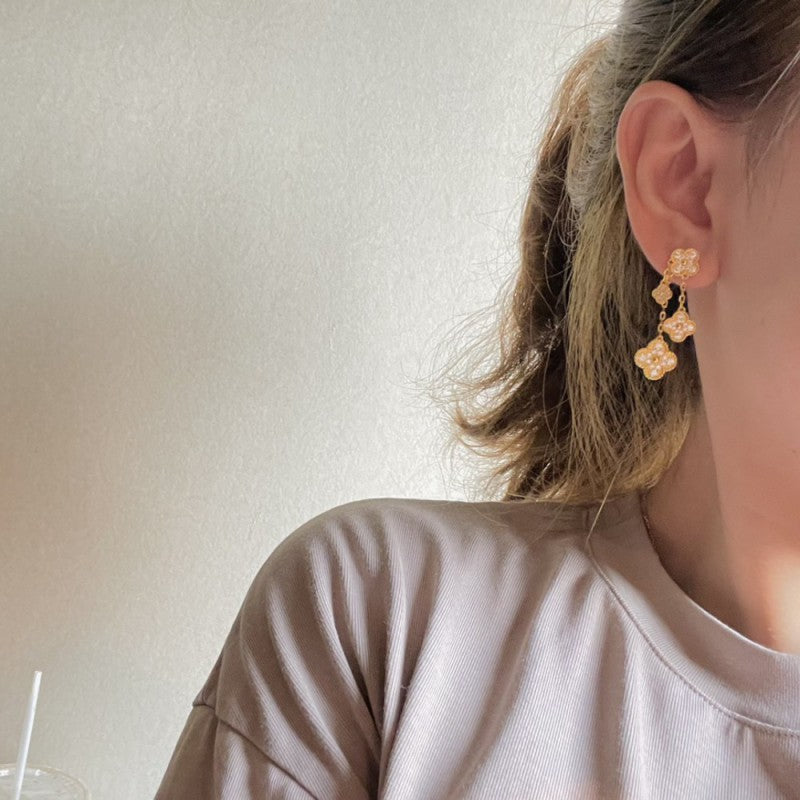 Clover Charm Earring 1