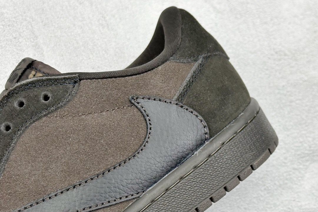 Retro Brown Velvet Trainers