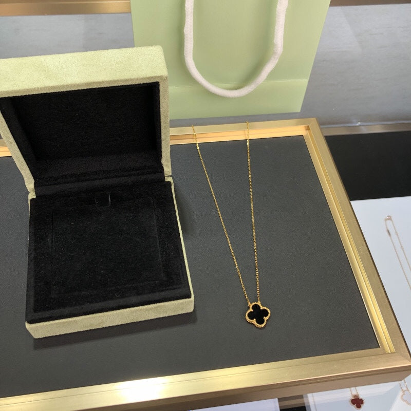 Clover Charm Necklace 1