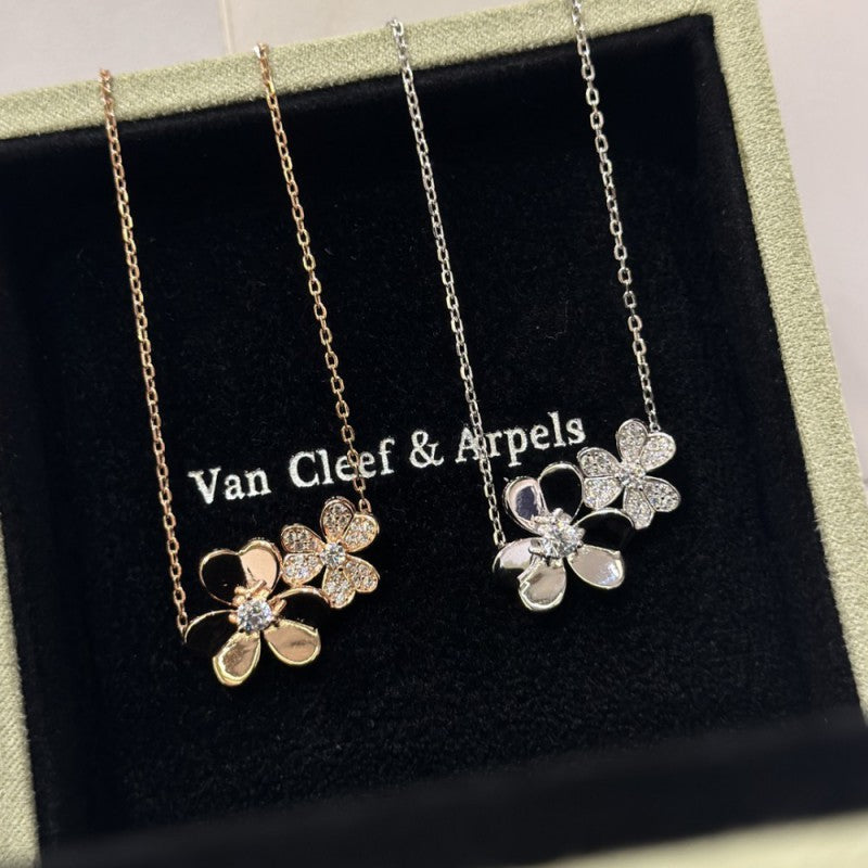 Clover Charm Necklace 10
