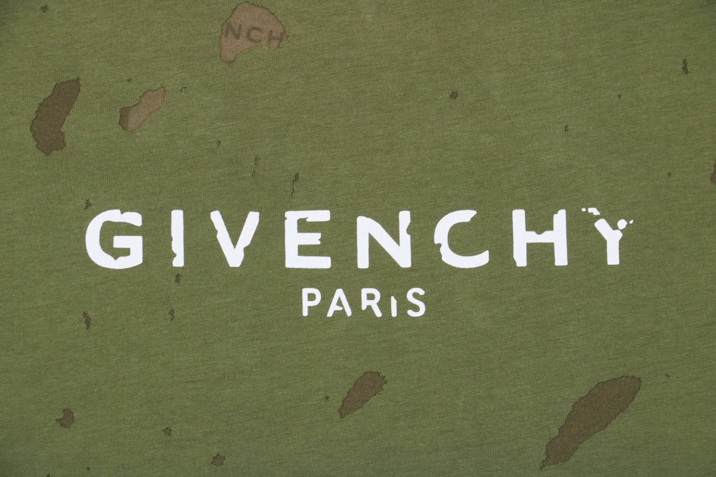 Gvnchy Green T-Shirt