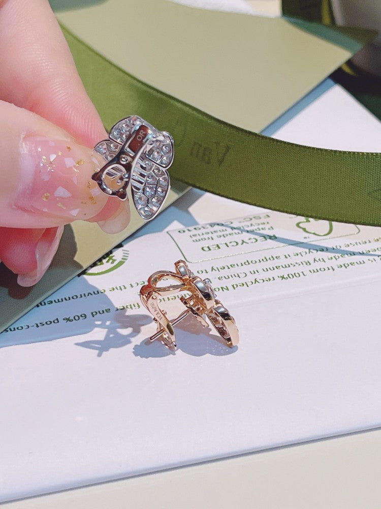 Clover Charm Earring 4