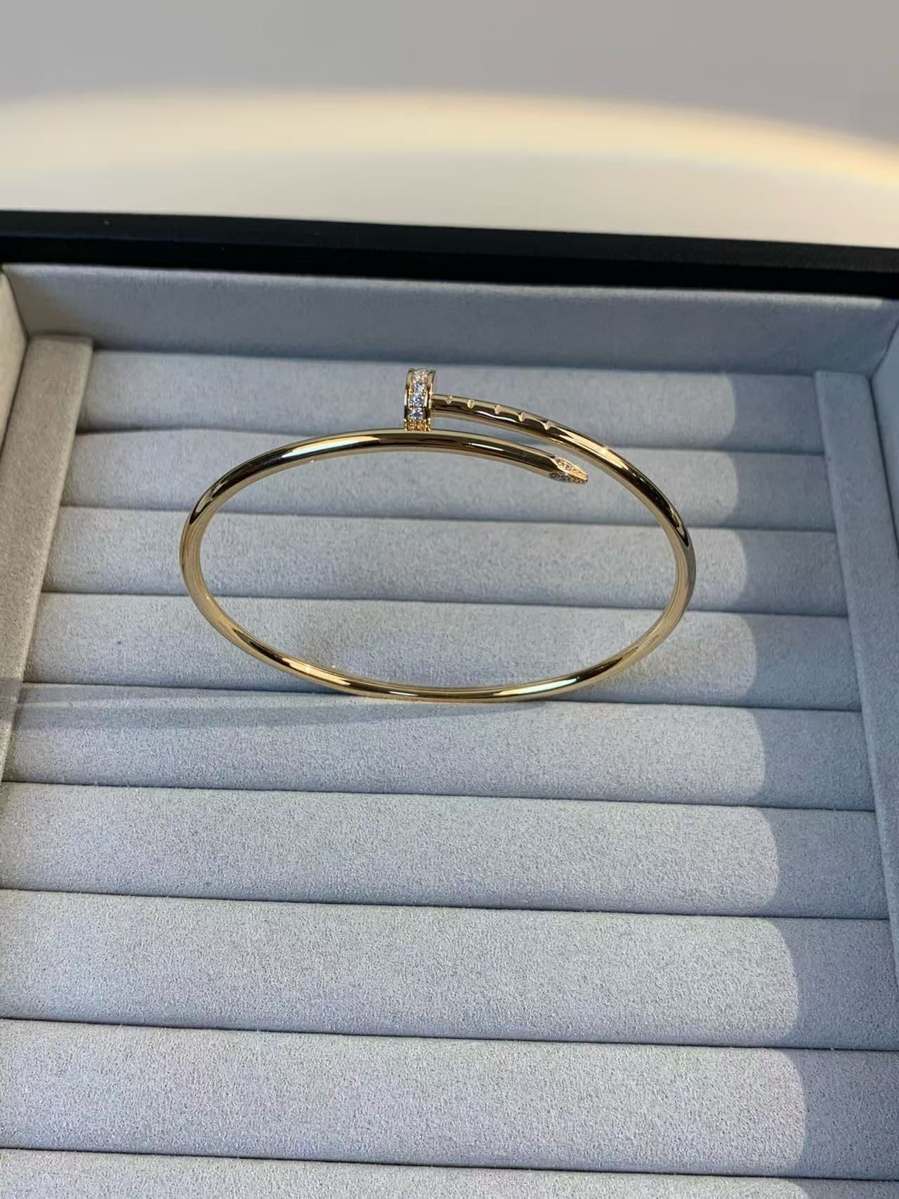 Cart bracelet 1