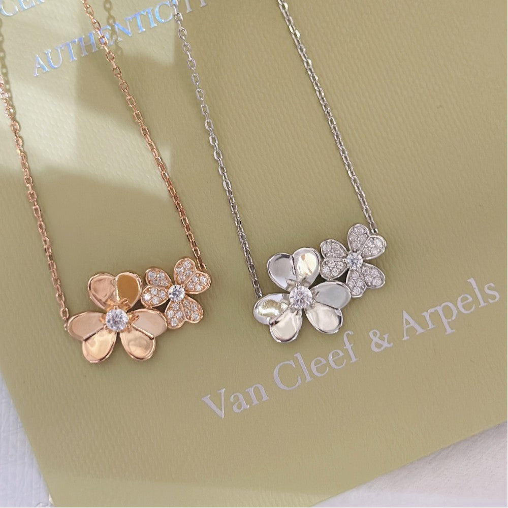 Clover Charm Necklace 10