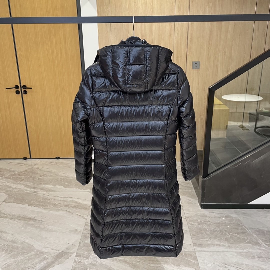 Gloss Black Trenchcoat