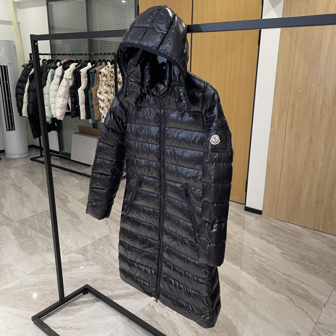 Gloss Black Trenchcoat