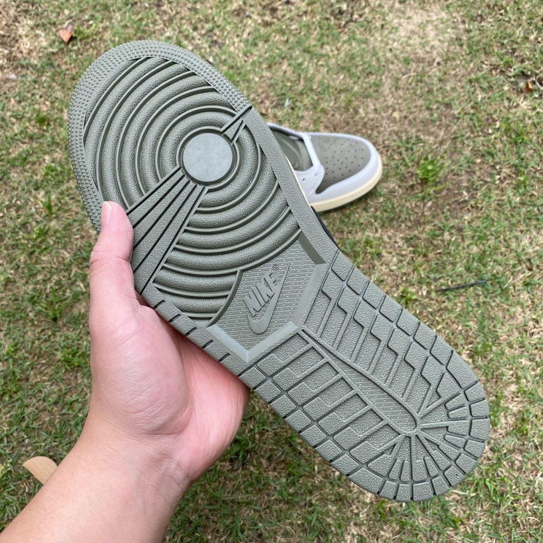 Retro Medium Olive Trainers