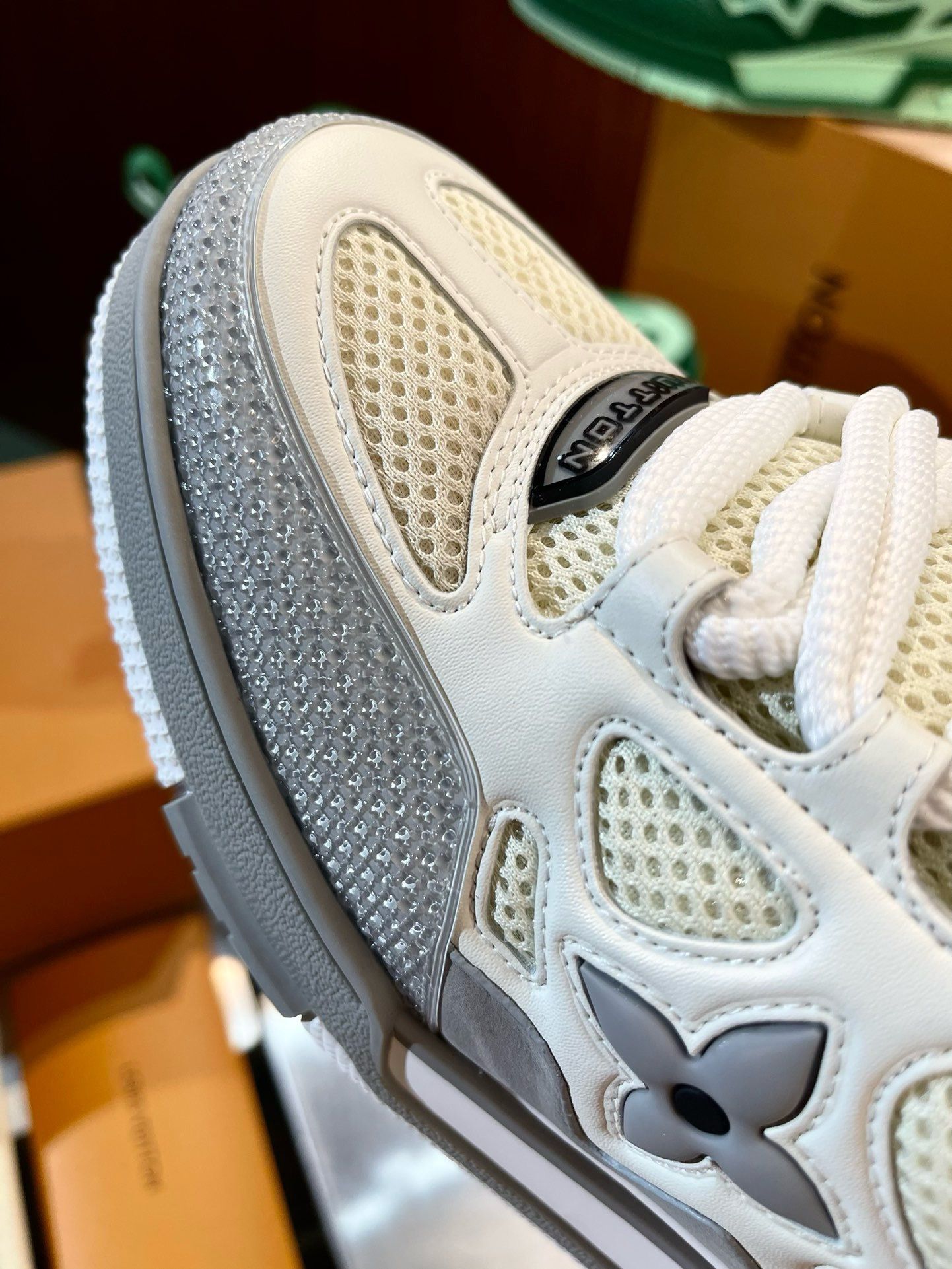 Skate Trainer Cream