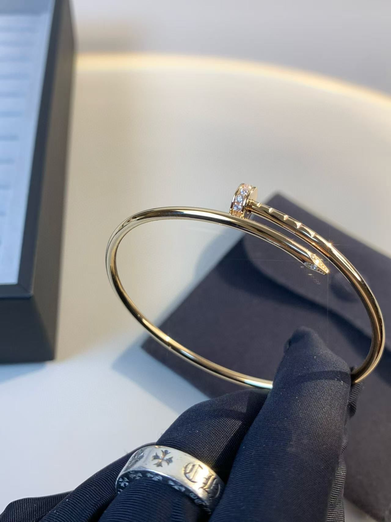 Cart bracelet 1