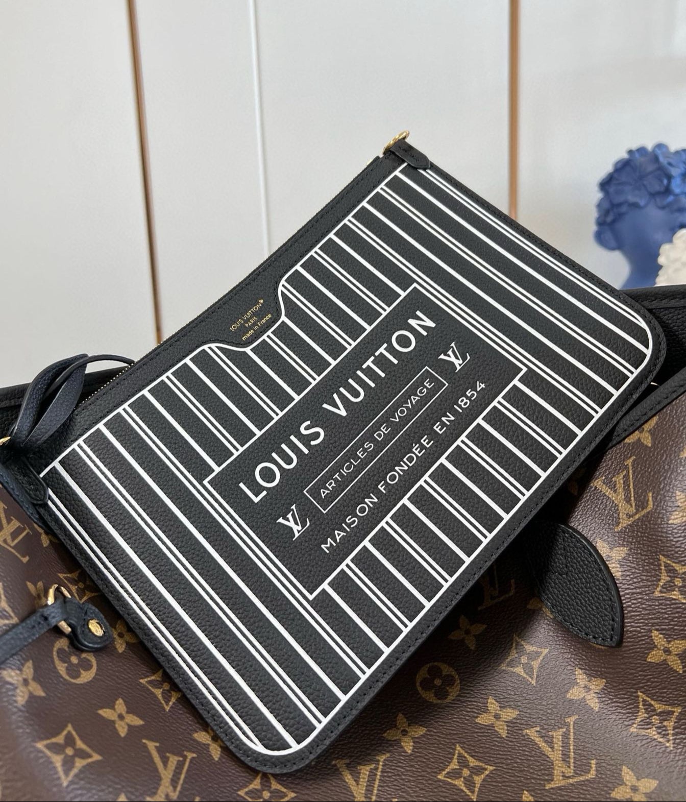 Monogram Classic Carryall Tote
