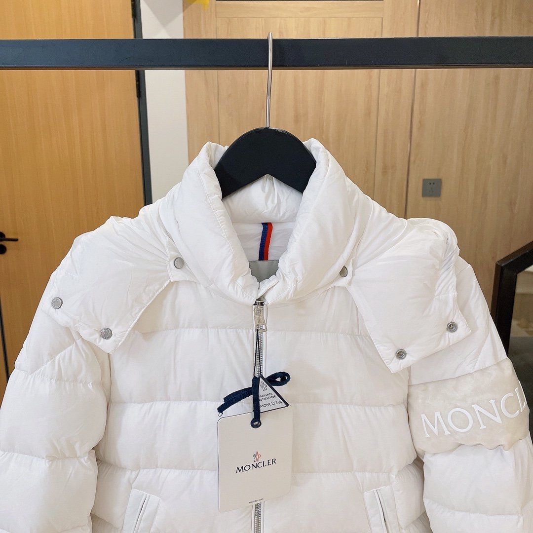 White Lightweight Gloss Jacket