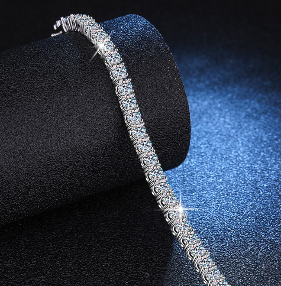 platinum-plated moissanite bracelet 2