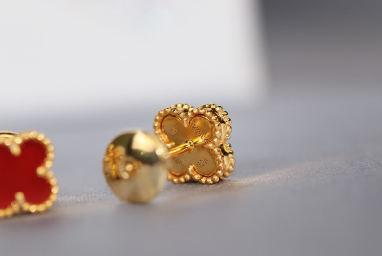 Clover Charm Earring 9