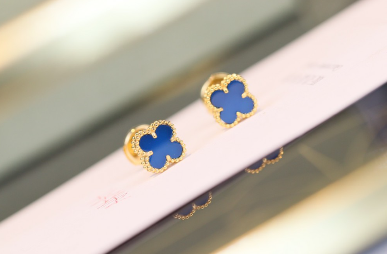 Clover Charm Earring 9