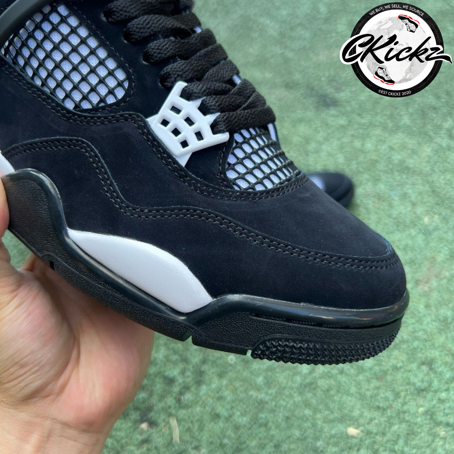 White Thunder Trainer
