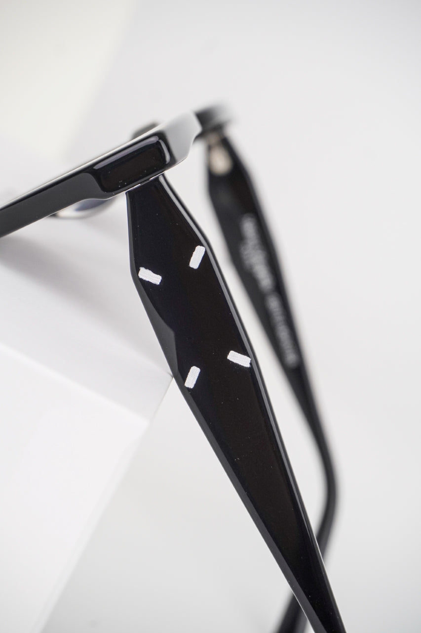 GM Glasses 34