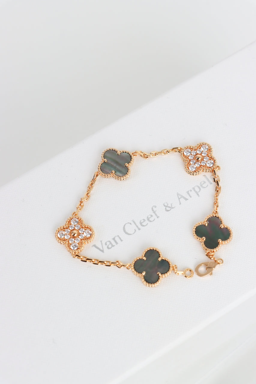 Clover Charm Bracelet 1