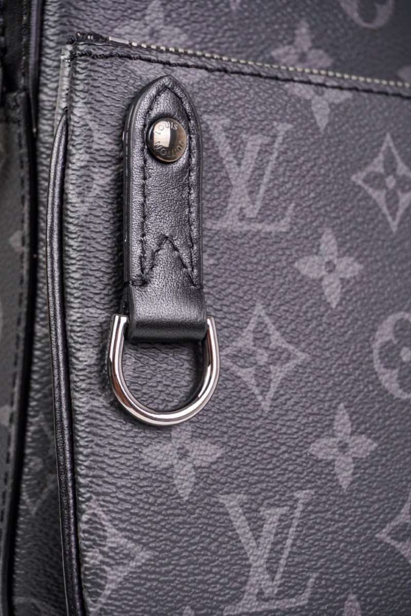 Triple Compartment Crossbody