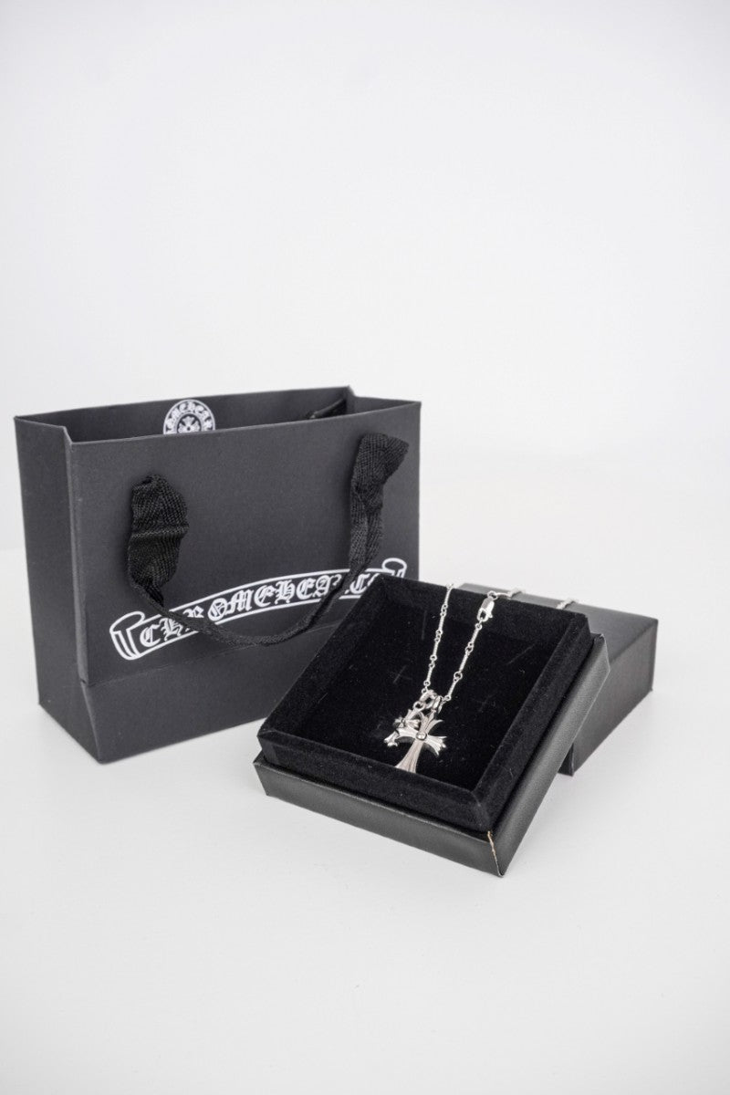 Baroque Style Necklace