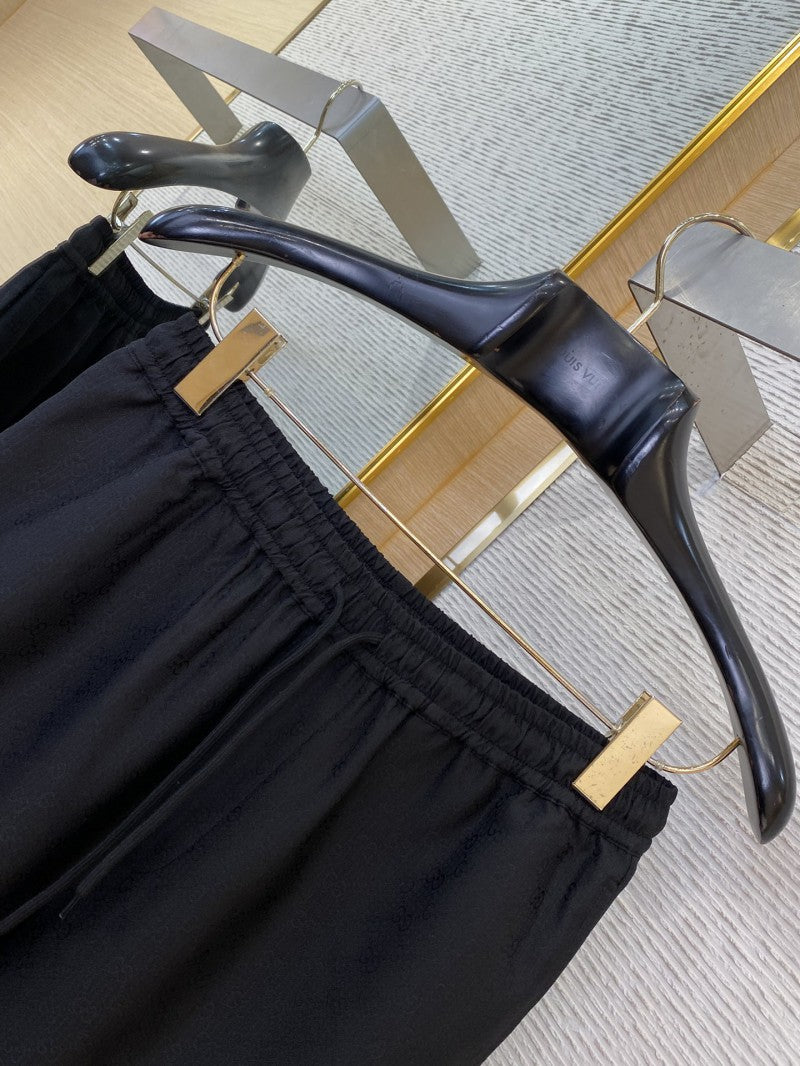 Jacquard Casual Black Shorts