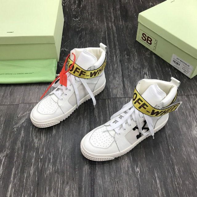 Off-White Grey, White & Black High Court 3.0