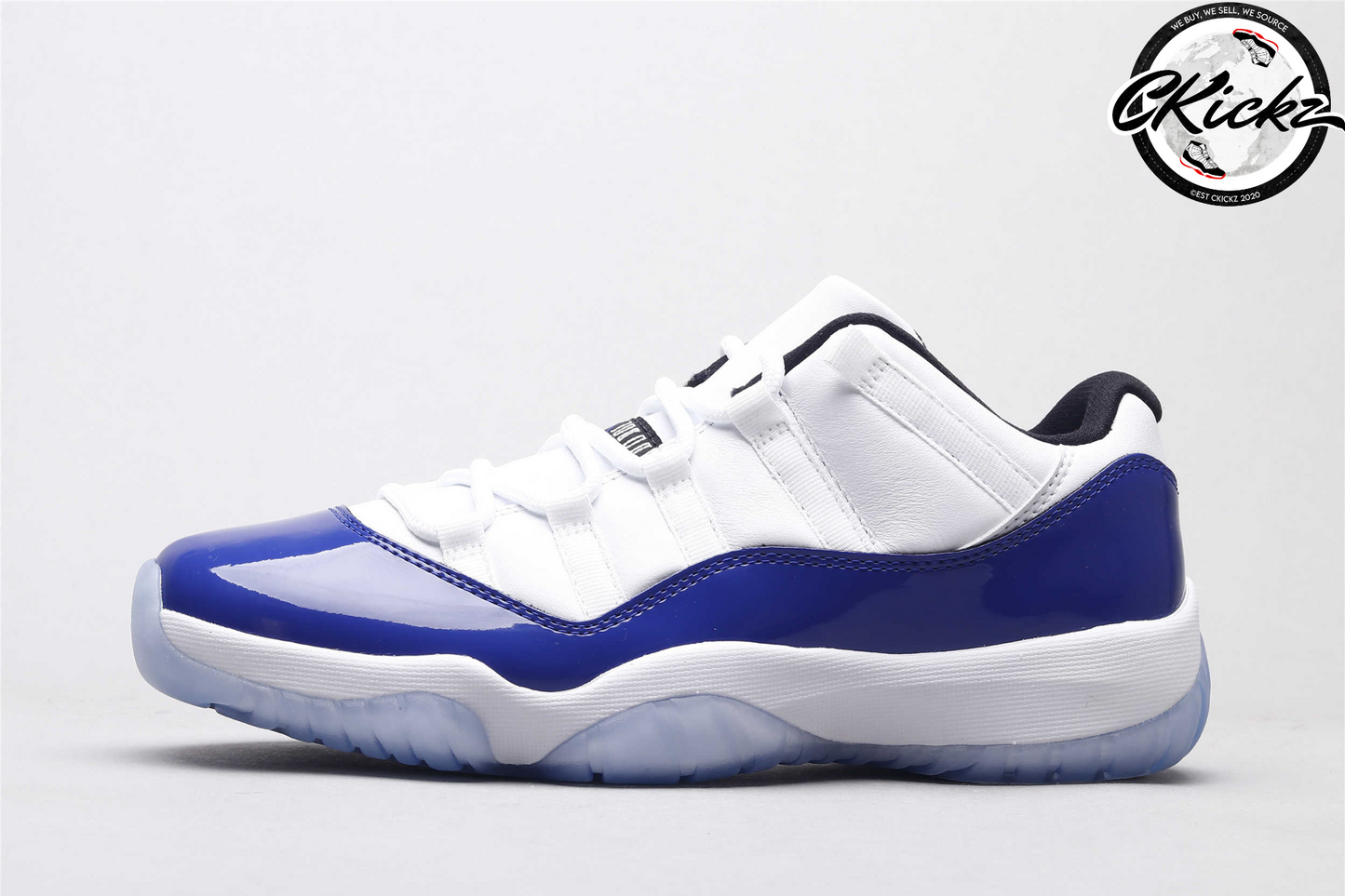 Retro Low White & Blue Concord Trainers