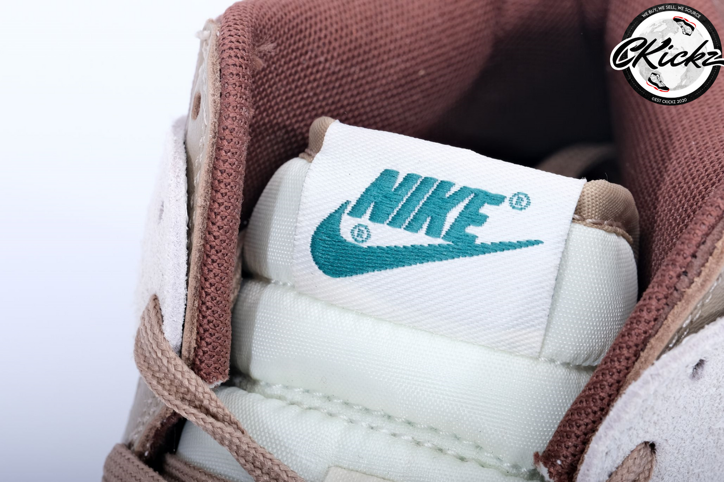 Nike Dunk High Retro Light Chocolate