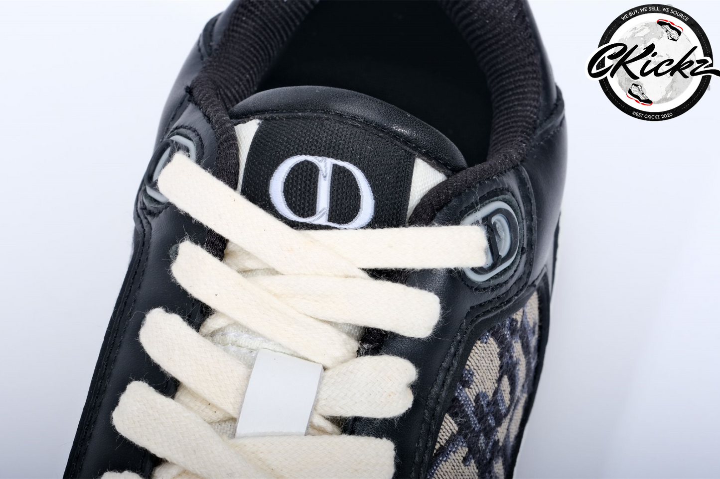 Retro Crest Mesh Low Black & Beige