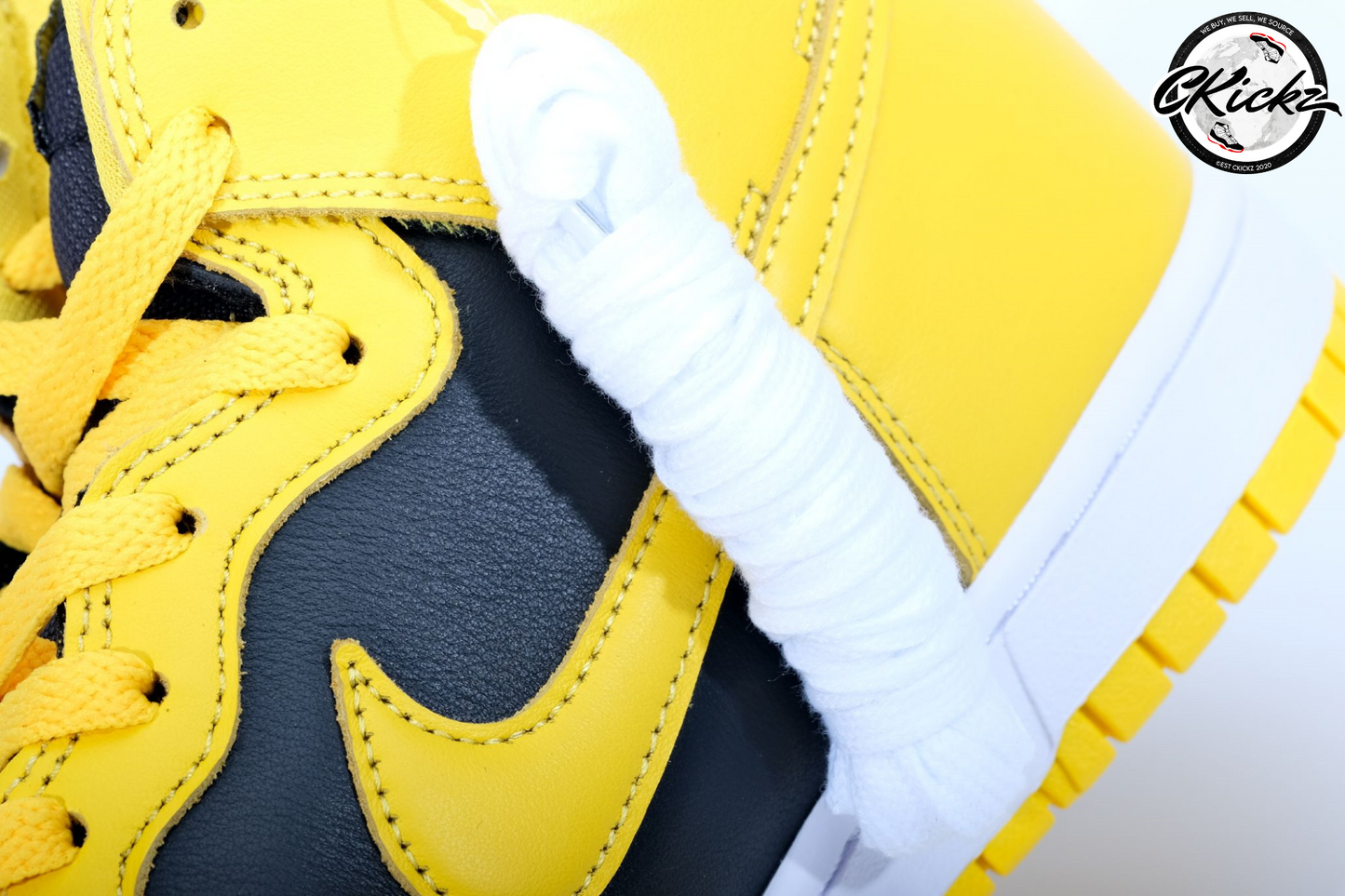 NK Dunk High Retro Varsity Maize