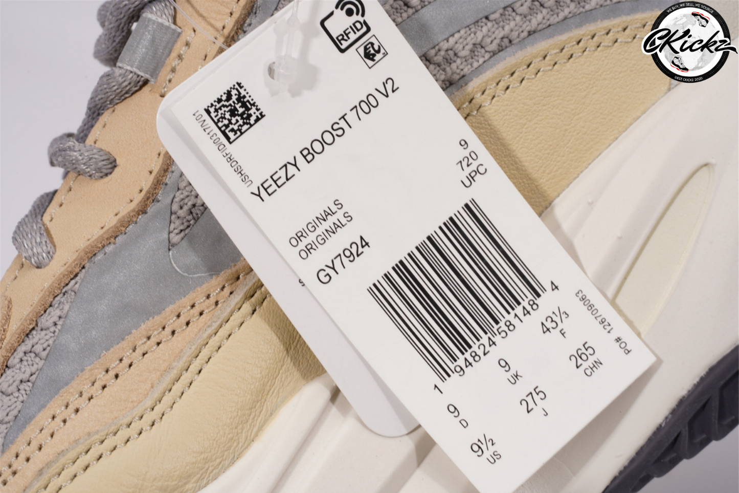 Yzy 700 V2 Cream