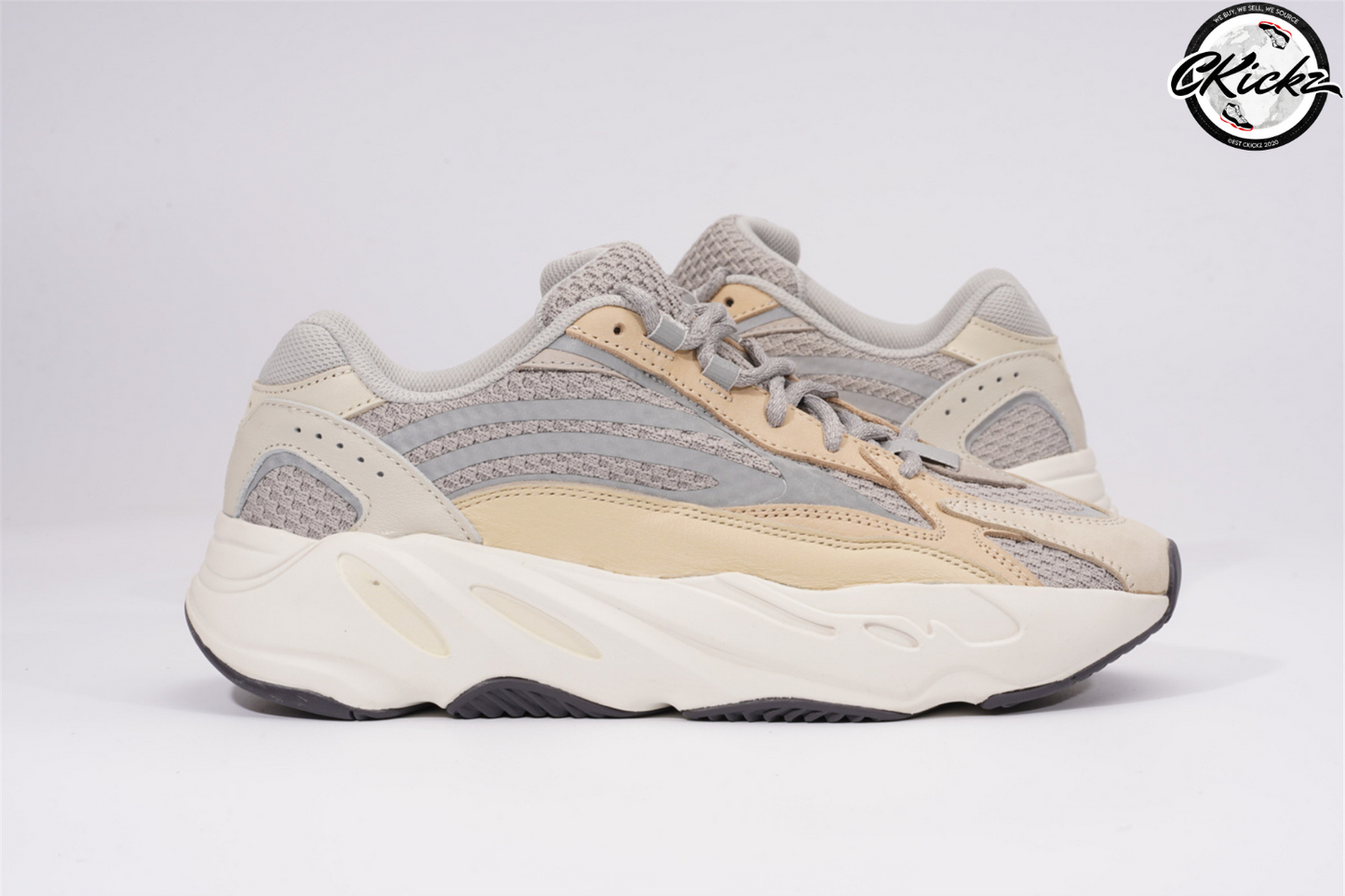 Yzy 700 V2 Cream