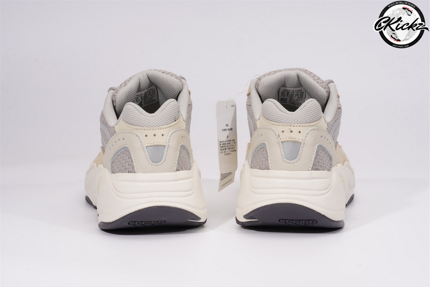 Yzy 700 V2 Cream