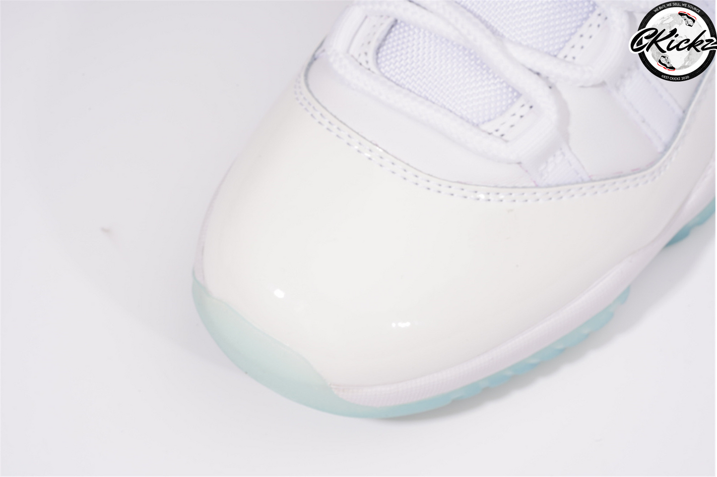 Retro Low Legend Blue Trainers