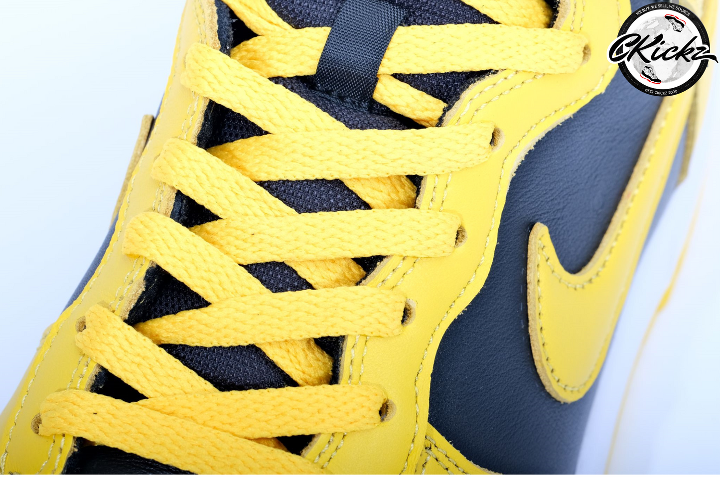 NK Dunk High Retro Varsity Maize
