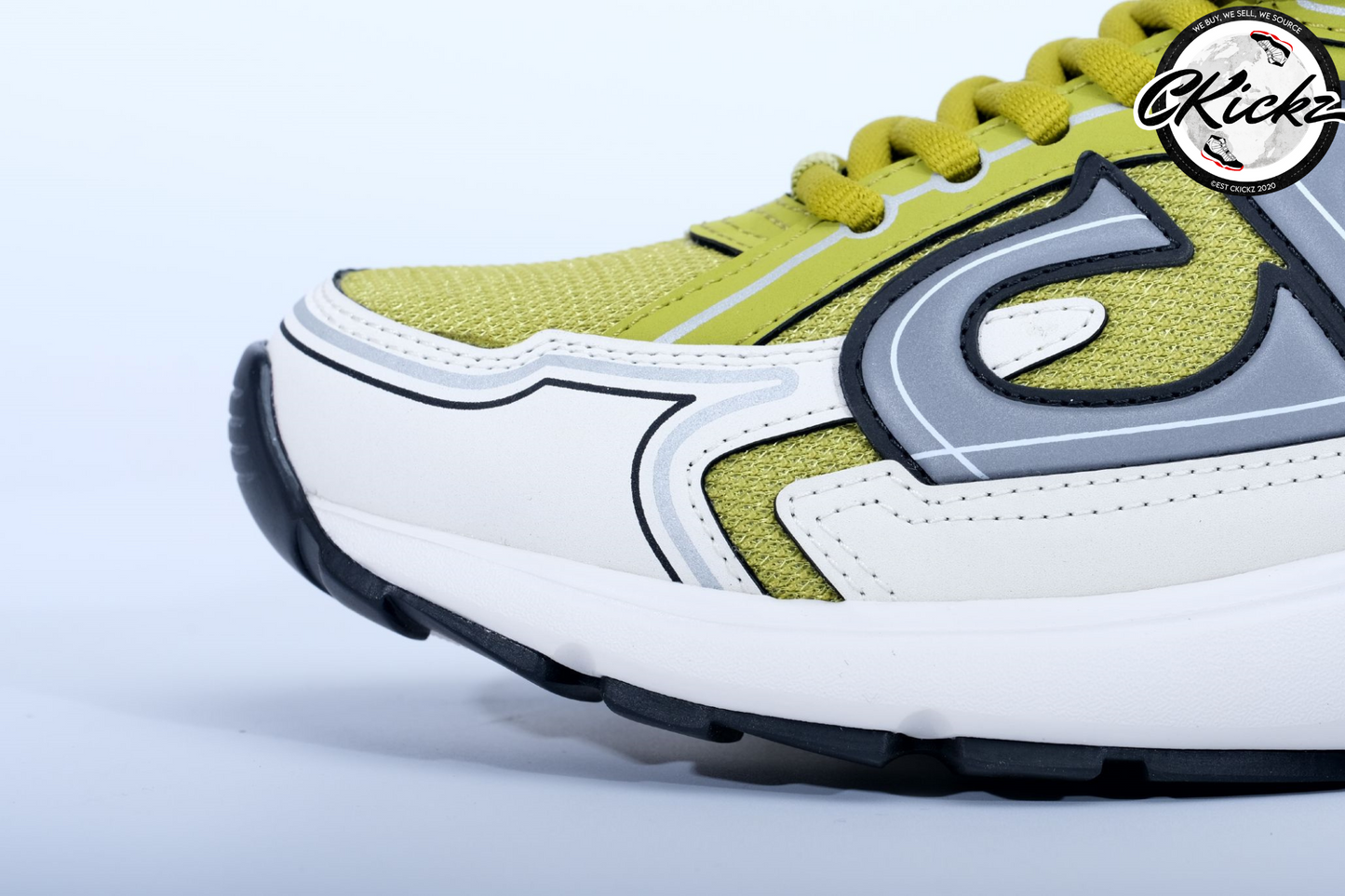 Reflective Runner V2 Yellow