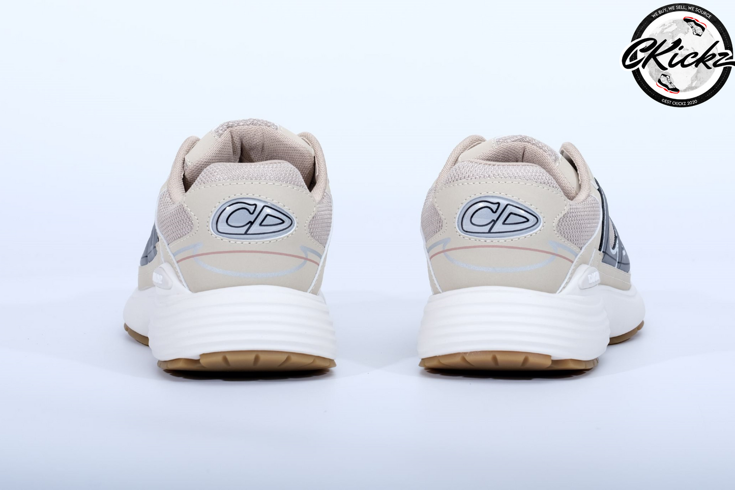 Reflective Runner V2 Cream