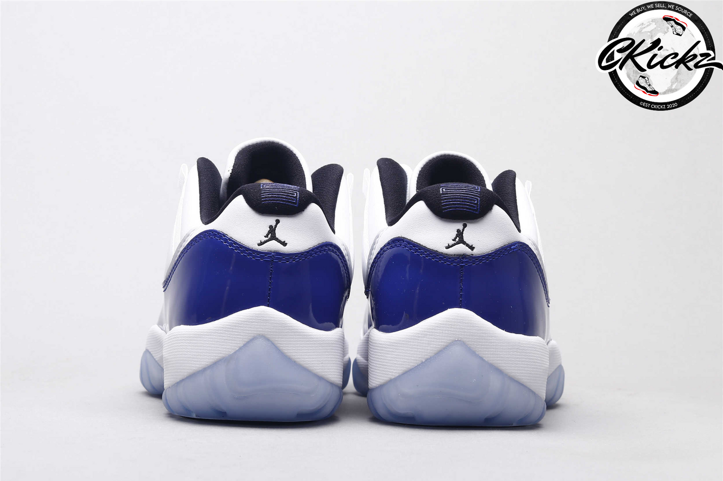 Retro Low White & Blue Concord Trainers