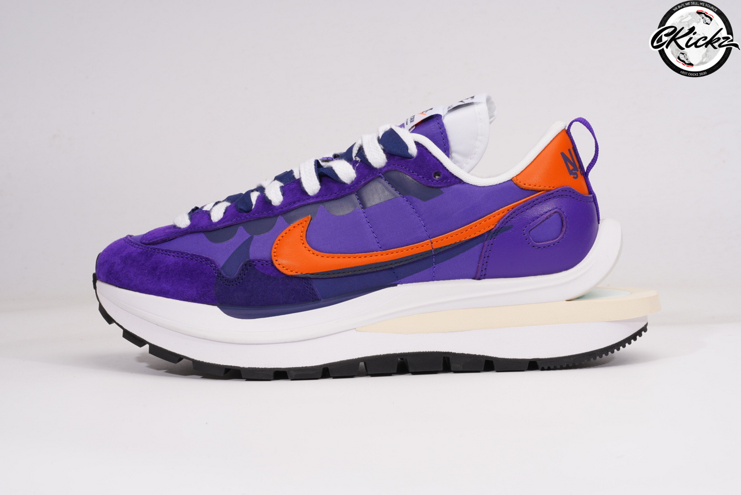 Nike x Sacai VaporWaffle Dark Iris