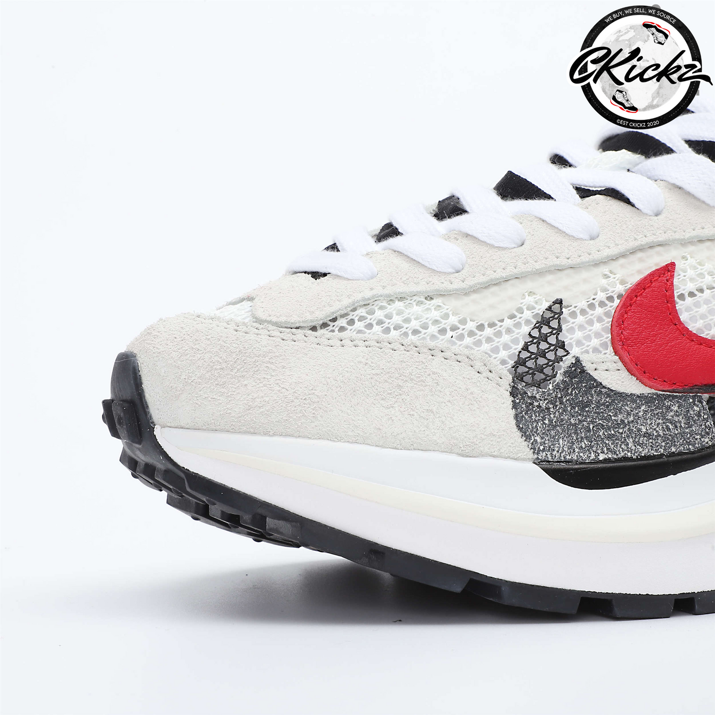 Nike x Sacai VaporWaffle Sport Fuchsia Game Royal