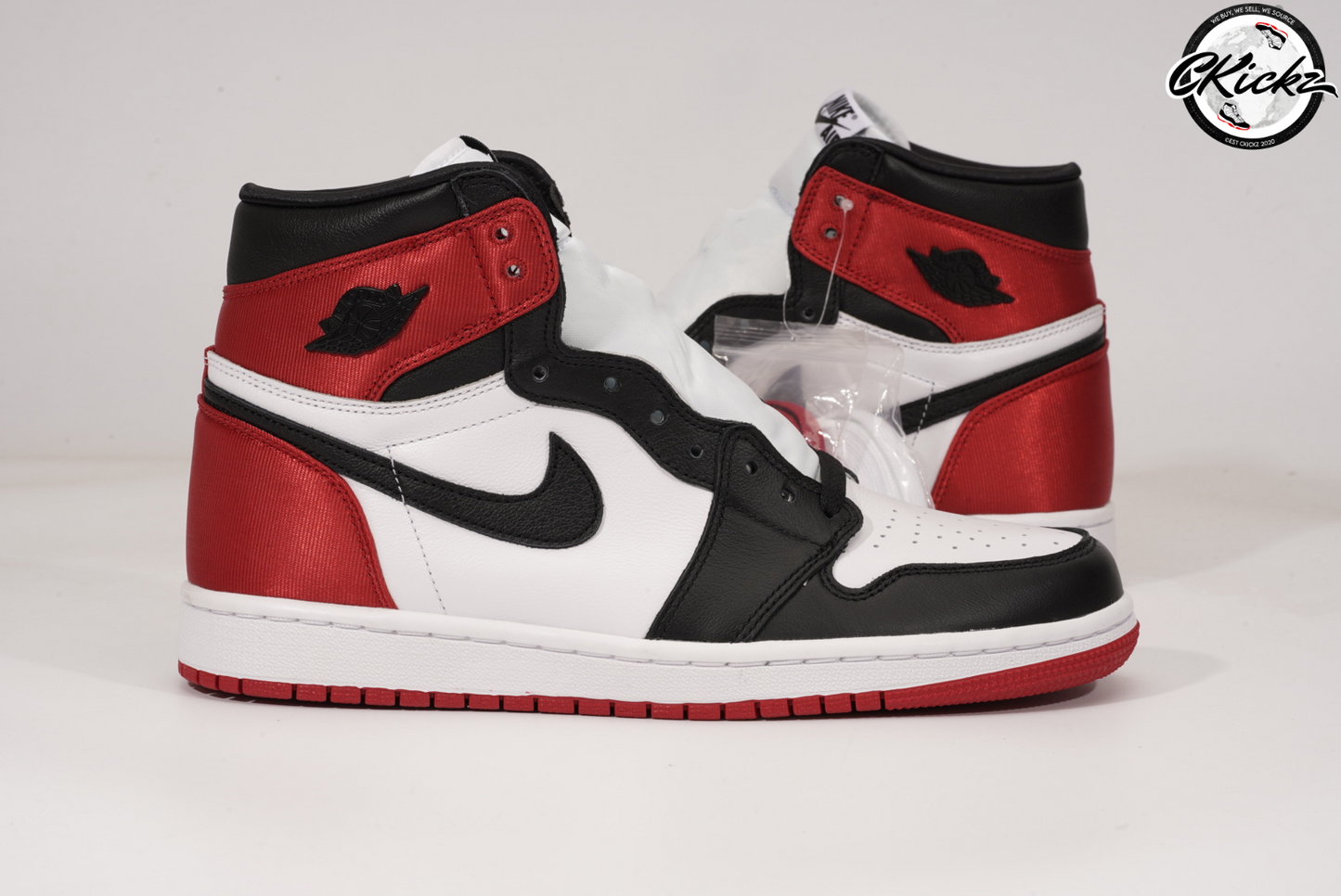 Retro High Satin Black Toe Trainers