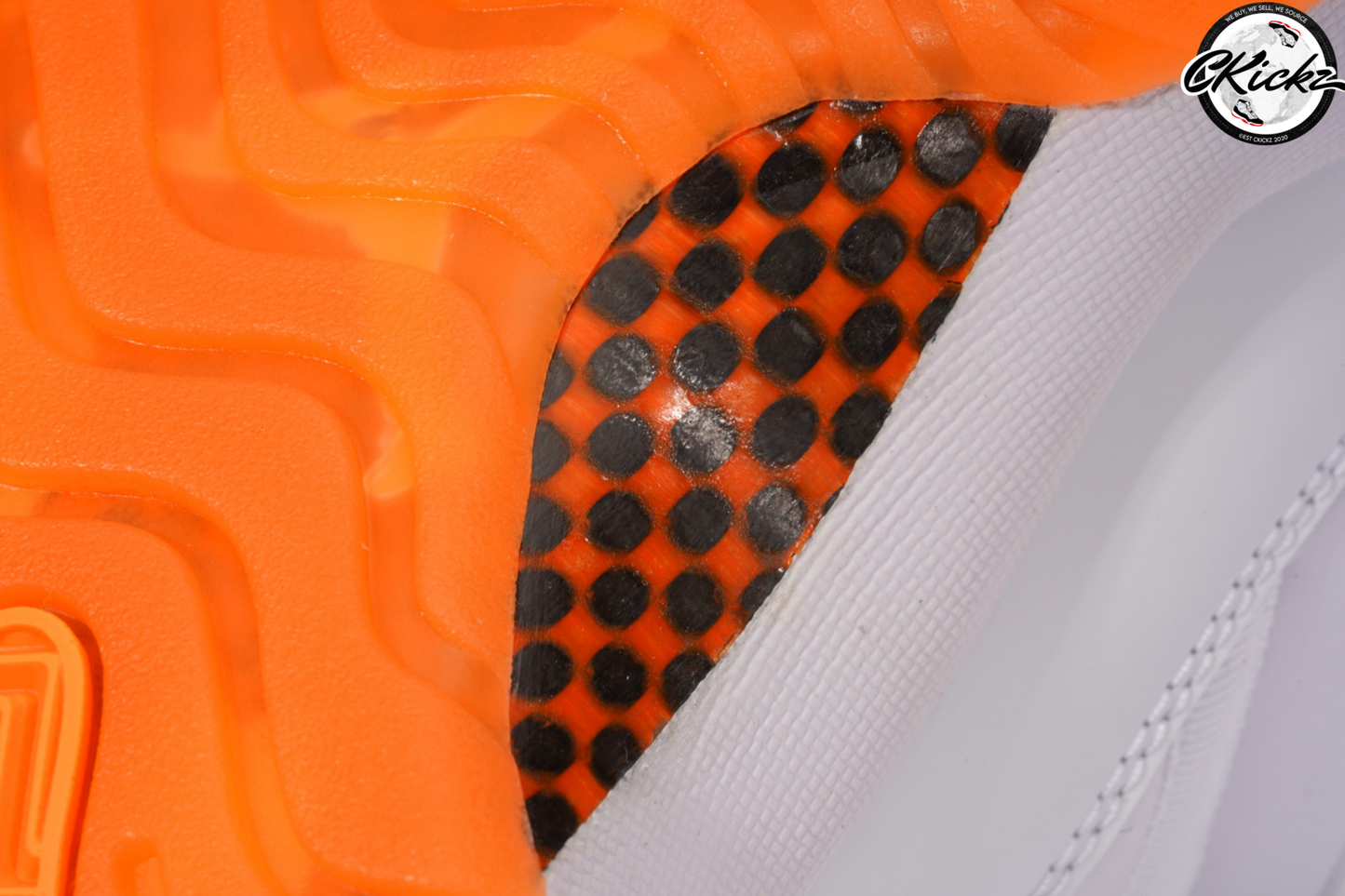 Retro Low Bright Citrus Trainers