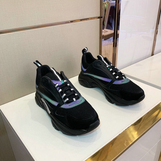 Black Sculpted Mesh Runner (Reflective)