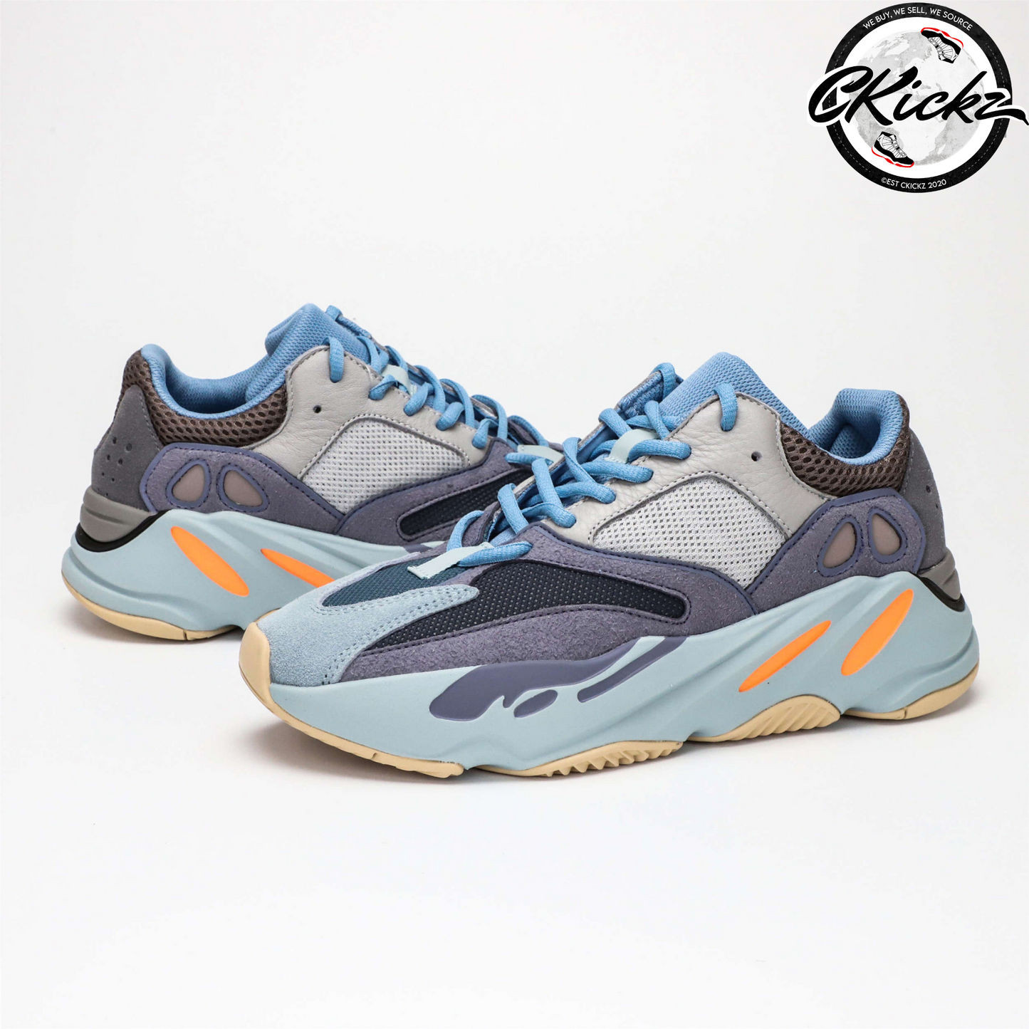 Yzy 700 Carbon Blue