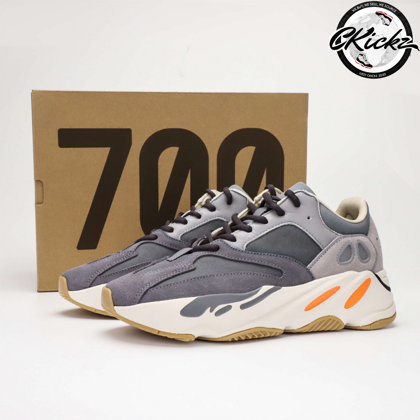 Yzy 700 Magnet